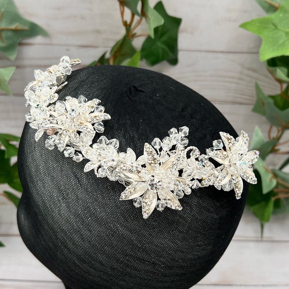 High Quality Rhinestone Wedding Hair Clip Brand New
